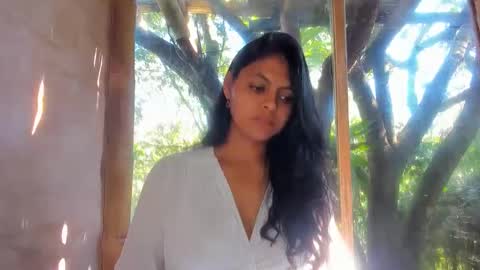 Snapshot of bellezacosmica chatting on April 22, 2026, 1:23 pm bellezacosmica online show from April 22, 2026, 1:23 pm