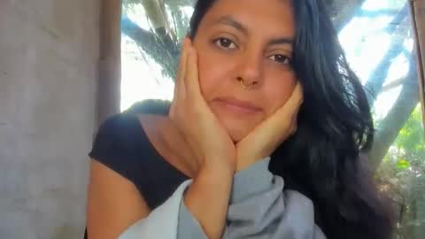 Snapshot of bellezacosmica chatting on May 13, 2026, 2:25 pm bellezacosmica online show from May 13, 2026, 2:25 pm