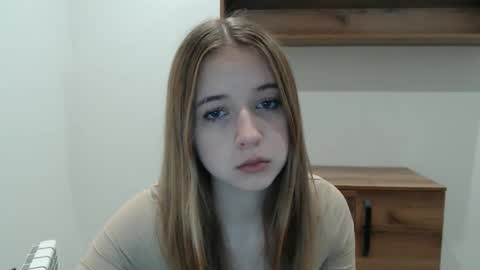 Snapshot of bellochka_ chatting on December 16, 2025, 11:26 am bellochka_ online show from December 16, 2025, 11:26 am