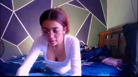 bellota bunny online show from April 27, 2026, 6:39 pm