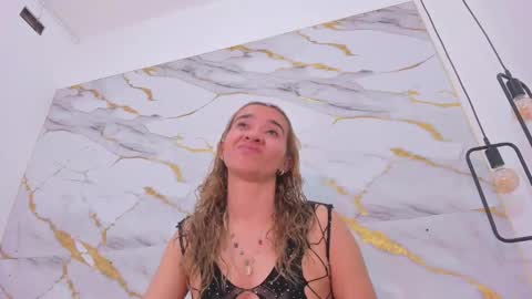 Bellota Flak online show from February 1, 2025, 4:56 am