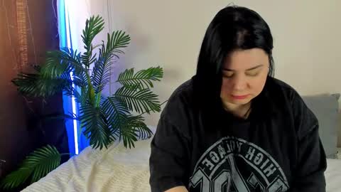 Snapshot of bellybooxo chatting on October 21, 2025, 11:22 am LinaBoo online show from October 21, 2025, 11:22 am