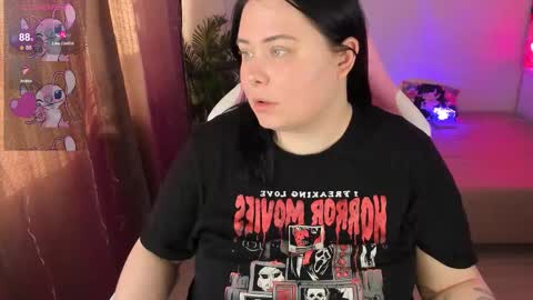 Snapshot of bellybooxo chatting on November 19, 2025, 6:24 am LinaBoo online show from November 19, 2025, 6:24 am