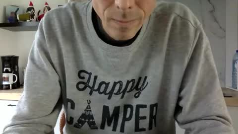 Snapshot of belversa_xxx chatting on December 20, 2025, 11:28 am belversa_xxx online show from December 20, 2025, 11:28 am