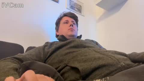 ben_2456 online show from April 8, 2026, 6:24 am