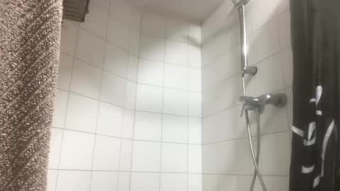 Snapshot of ben_big69 chatting on January 15, 2025, 9:09 pm ben_big69 online show from January 15, 2025, 9:09 pm