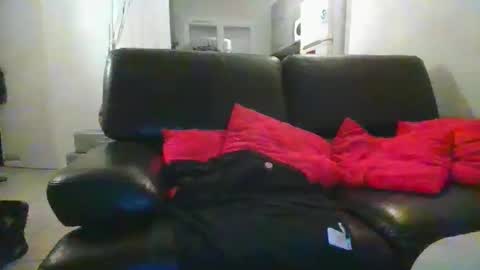 Snapshot of benbare13 chatting on November 5, 2025, 6:30 pm benbare13 online show from November 5, 2025, 6:30 pm