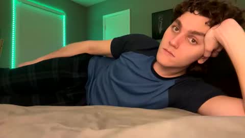 Snapshot of benchedtoast chatting on January 5, 2025, 10:32 am benchedtoast online show from January 5, 2025, 10:32 am