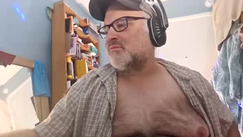 Snapshot of bendavewill chatting on December 19, 2024, 8:45 am Bendavewill online show from December 19, 2024, 8:45 am