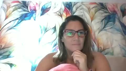 Snapshot of bendybecky69 chatting on October 19, 2025, 4:02 am Becky online show from October 19, 2025, 4:02 am