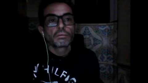 benidorm9 online show from May 17, 2026, 12:41 am