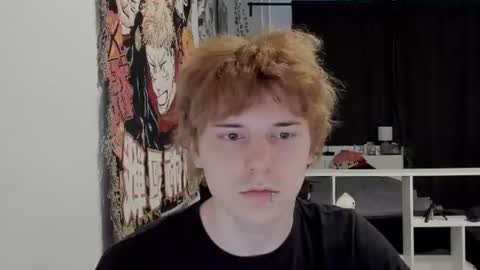 Snapshot of benjamin_boo chatting on June 16, 2026, 8:28 am Benji online show from June 16, 2026, 8:28 am