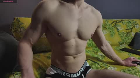 Snapshot of benjaminbond chatting on May 9, 2026, 11:26 am benjaminkarl02 online show from May 9, 2026, 11:26 am