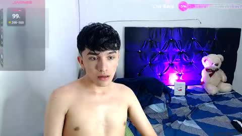 Snapshot of benji_hoter chatting on November 17, 2025, 10:26 pm Benji Hoter online show from November 17, 2025, 10:26 pm