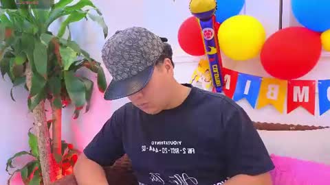 Snapshot of bennett_alejoo chatting on June 25, 2026, 6:56 pm bennett_alejoo online show from June 25, 2026, 6:56 pm