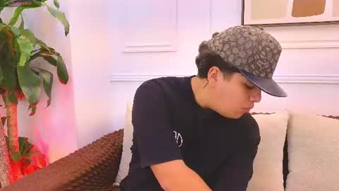 Snapshot of bennett_alejoo chatting on July 6, 2026, 8:00 pm bennett_alejoo online show from July 6, 2026, 8:00 pm