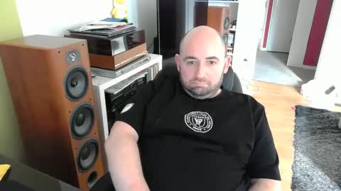 Snapshot of bennn54 chatting on February 24, 2025, 1:53 pm Ben online show from February 24, 2025, 1:53 pm