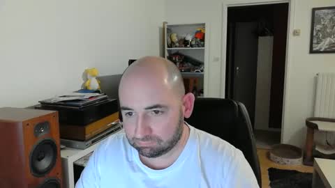 Snapshot of bennn54 chatting on February 24, 2025, 6:15 pm Ben online show from February 24, 2025, 6:15 pm