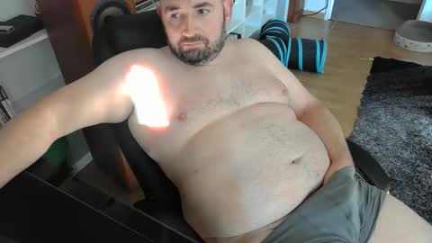 Snapshot of bennn54 chatting on October 11, 2025, 11:31 am Ben online show from October 11, 2025, 11:31 am