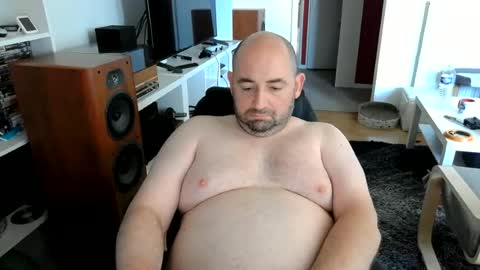 Snapshot of bennn54 chatting on June 13, 2026, 9:40 am Ben online show from June 13, 2026, 9:40 am