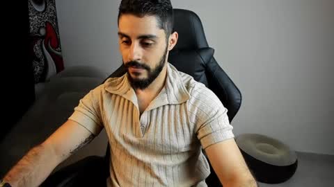 Snapshot of benpatrick69 chatting on January 22, 2025, 1:53 am ben online show from January 22, 2025, 1:53 am