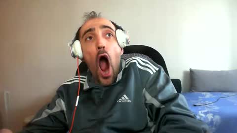 Snapshot of bentish chatting on February 16, 2025, 12:54 pm bentish online show from February 16, 2025, 12:54 pm