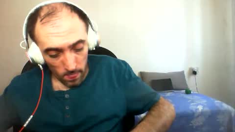 Snapshot of bentish chatting on October 25, 2025, 8:00 am bentish online show from October 25, 2025, 8:00 am