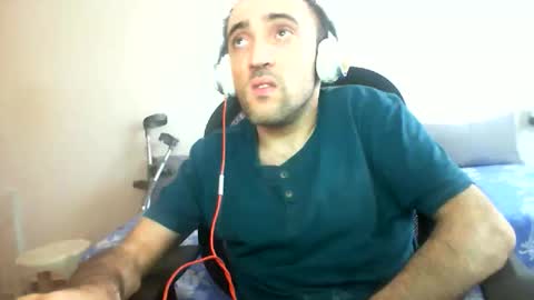 Snapshot of bentish chatting on November 16, 2025, 11:49 am bentish online show from November 16, 2025, 11:49 am