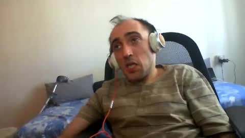 Snapshot of bentish chatting on November 22, 2025, 10:25 am bentish online show from November 22, 2025, 10:25 am