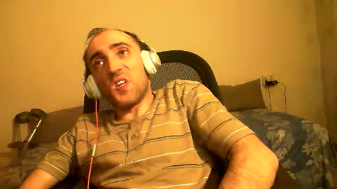 Snapshot of bentish chatting on November 23, 2025, 6:52 pm bentish online show from November 23, 2025, 6:52 pm