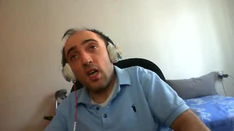 Snapshot of bentish chatting on November 30, 2025, 7:56 am bentish online show from November 30, 2025, 7:56 am