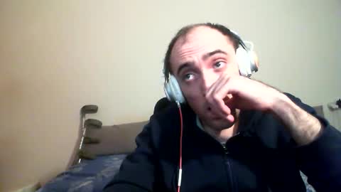 Snapshot of bentish chatting on March 15, 2026, 6:03 pm bentish online show from March 15, 2026, 6:03 pm