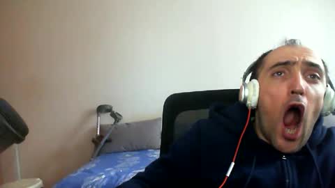 Snapshot of bentish chatting on March 16, 2026, 11:36 am bentish online show from March 16, 2026, 11:36 am
