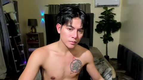 bentlyfuck online show from December 22, 2025, 3:25 am