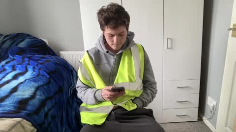 Snapshot of benwardle123 chatting on March 10, 2025, 2:37 pm READ MY BIO --- --- READ MY BIO online show from March 10, 2025, 2:37 pm