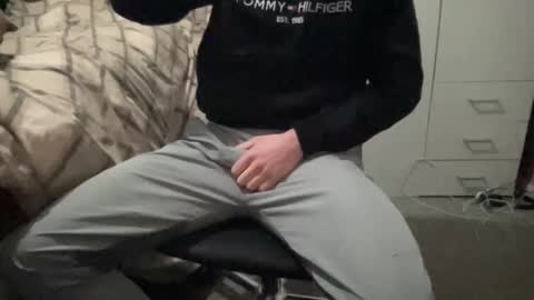 Snapshot of benwardle123 chatting on November 2, 2025, 7:38 pm READ MY BIO --- --- READ MY BIO online show from November 2, 2025, 7:38 pm