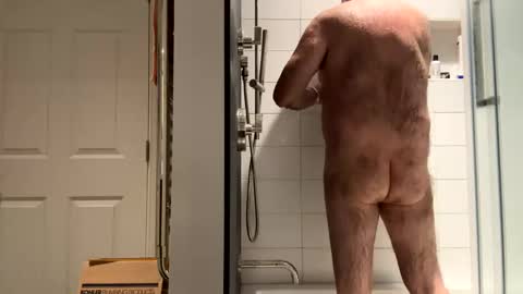 benz10001 online show from September 9, 2025, 11:26 pm