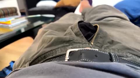 benz10001 online show from October 4, 2025, 4:05 pm