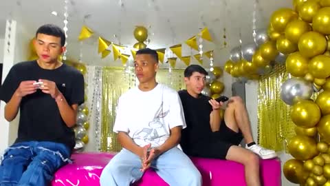 benz boys online show from January 18, 2025, 12:04 pm