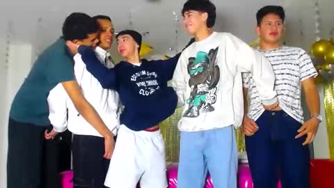 benz boys online show from January 27, 2025, 12:16 pm