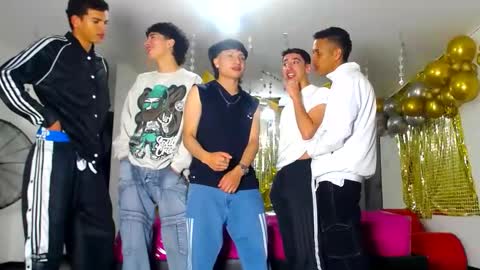 benz boys online show from February 2, 2025, 12:13 pm