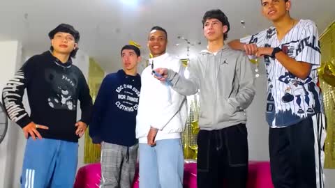 benz boys online show from February 19, 2025, 12:11 pm