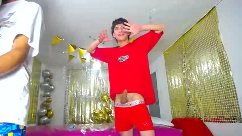 Snapshot of benz_boys chatting on February 22, 2025, 3:14 pm benz boys online show from February 22, 2025, 3:14 pm