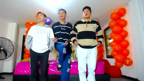 benz boys online show from March 11, 2025, 12:06 pm