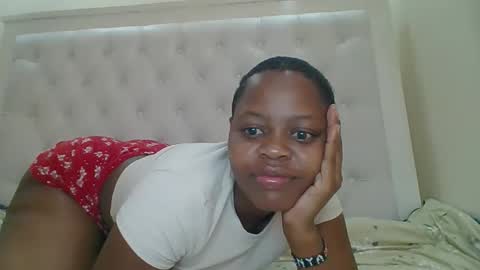 Snapshot of berbie_eva chatting on December 16, 2025, 3:44 am Berbie eva online show from December 16, 2025, 3:44 am