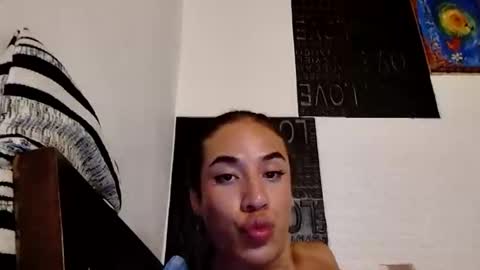 Snapshot of berenice_i chatting on May 1, 2026, 12:59 am berenice_i online show from May 1, 2026, 12:59 am