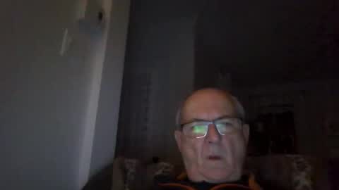 bernard1102 online show from November 10, 2025, 2:10 am