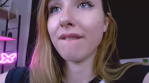 bernardaboons online show from March 1, 2025, 4:22 pm