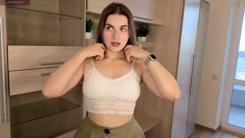 Maria online show from September 28, 2025, 2:22 pm