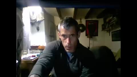 bernichaoss77 online show from January 19, 2025, 7:04 pm